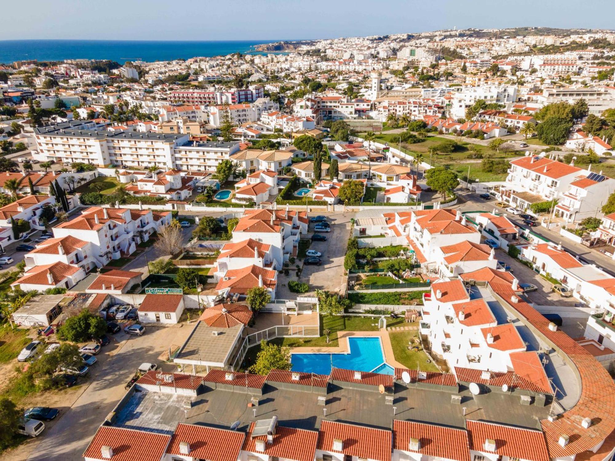 Santa Eulalia 2-Bedroom Apartment - Swimming Pool - Wifi Albufeira Eksteriør bilde